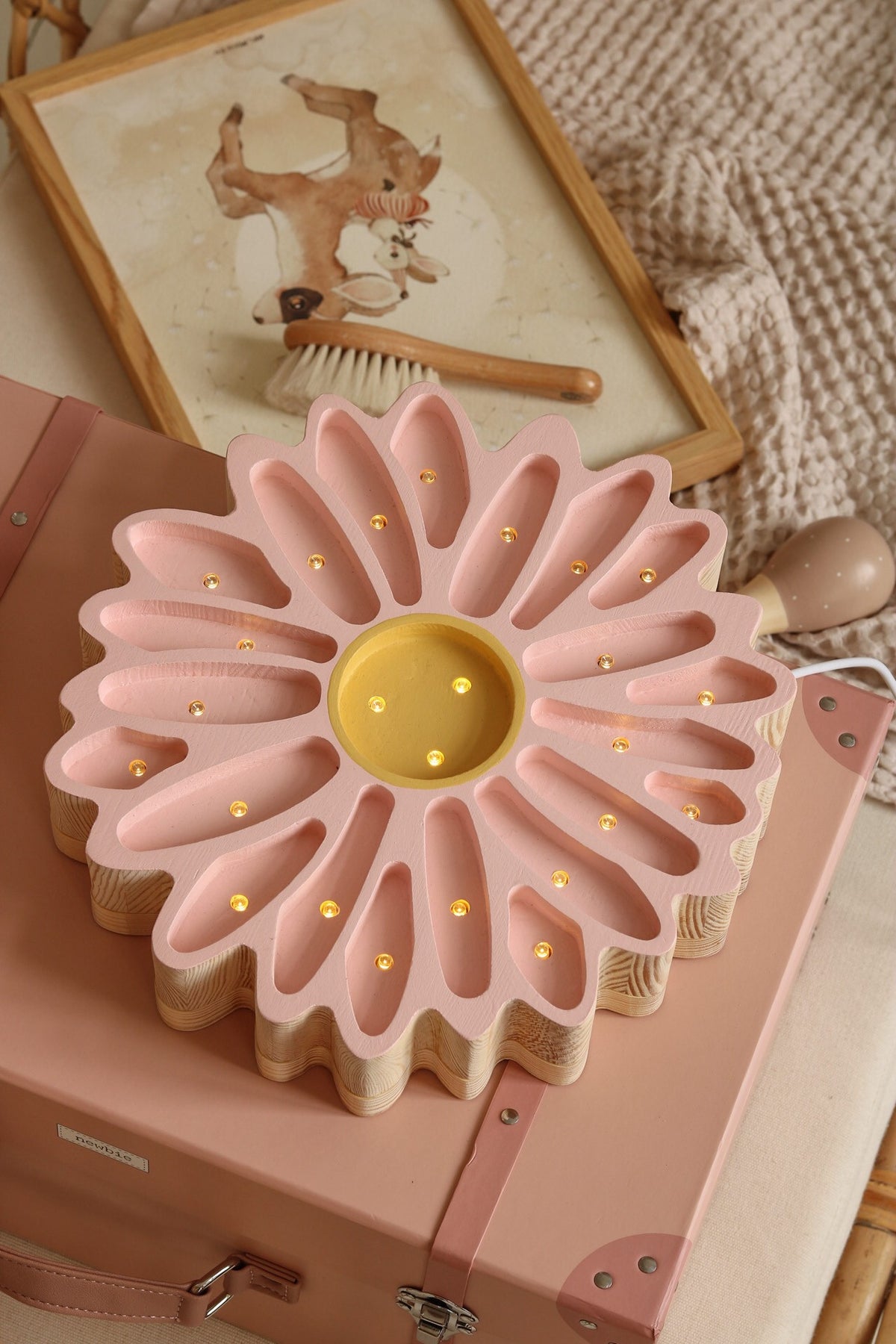 Little Lights Daisy Lamp