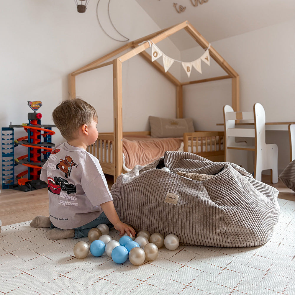 PLUSH NEST säilytyspussi leluille / rahi, vihreä sametti - 82x82cm
