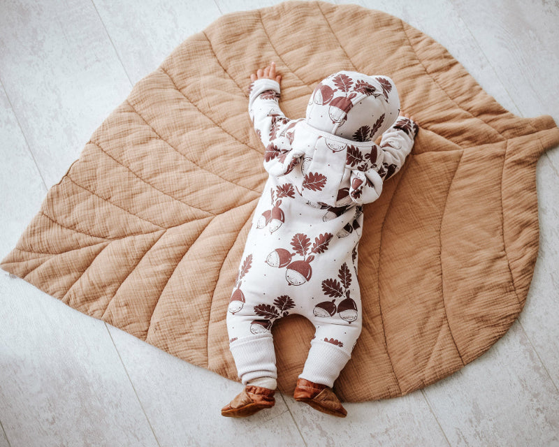Lasten ja vauvojen jumpsuit korvilla - Tammenterho